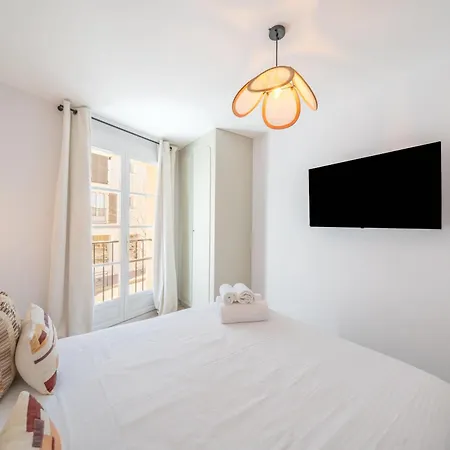 Appartement Place Des Lices -2bdr-6p- Tropez Saint-Tropez