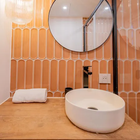Appartement Place Des Lices -2bdr-6p- Tropez Saint-Tropez